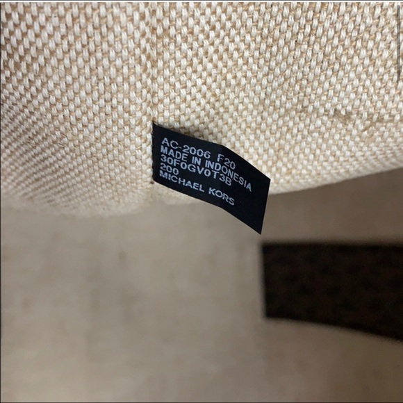 👜NEW MICHAEL KORS EVA STUDDED LARGE SIGNATURE PVC - Picture 5 of 10